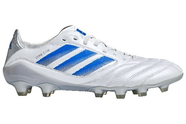 アディダスの最新レザーサッカースパイク「COPA ICON II（ コパ