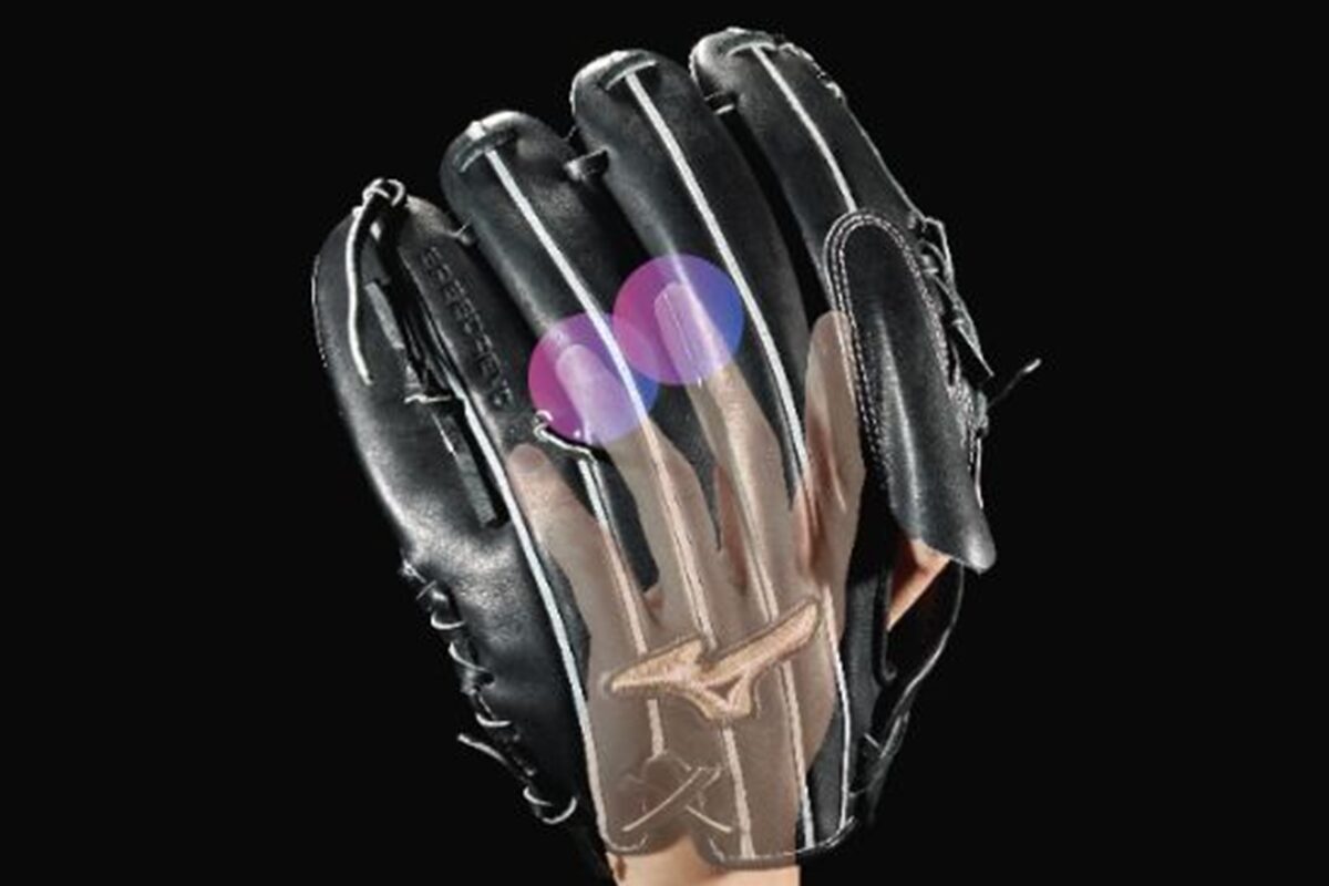 ミズノが投手用グラブ「SPEEDREVO GLOVE（スピードレボグラブ）」の